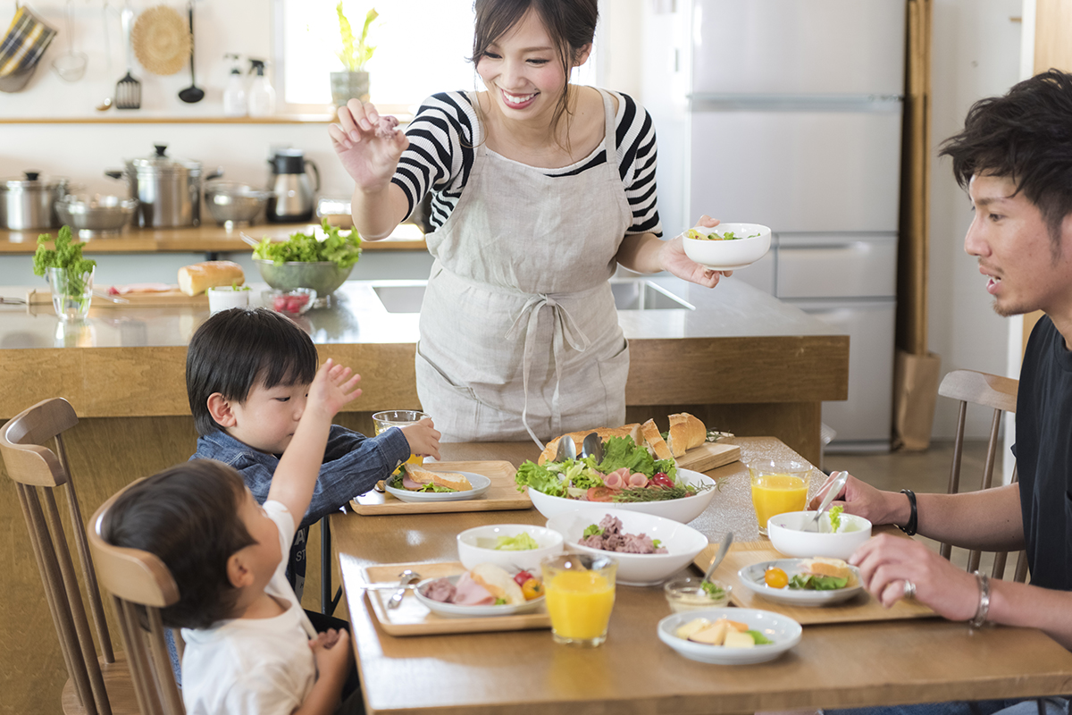 お子さまの歯の矯正を考えているご家族の方へ